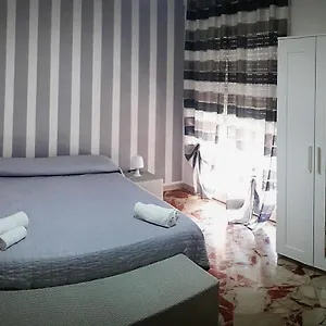 Al Civico 8 - - Bed & Breakfast